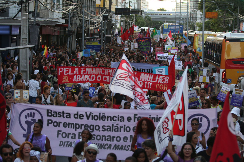 Frauen mastubieren in Recife